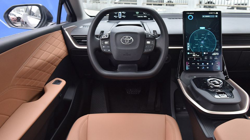 بررسی تویوتا بی زد 3 برقی برساوش (Toyota BZ3)