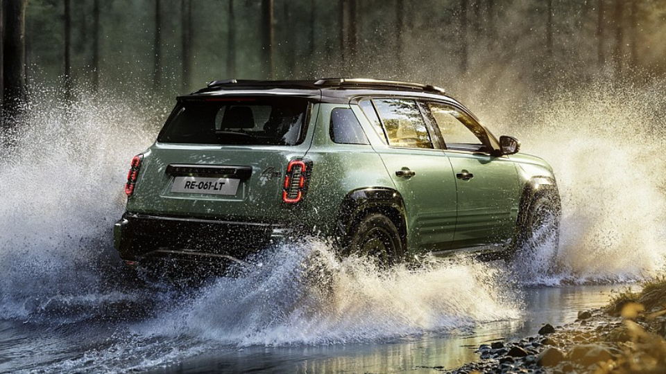 معرفی رنو 4 ساوان 4x4
