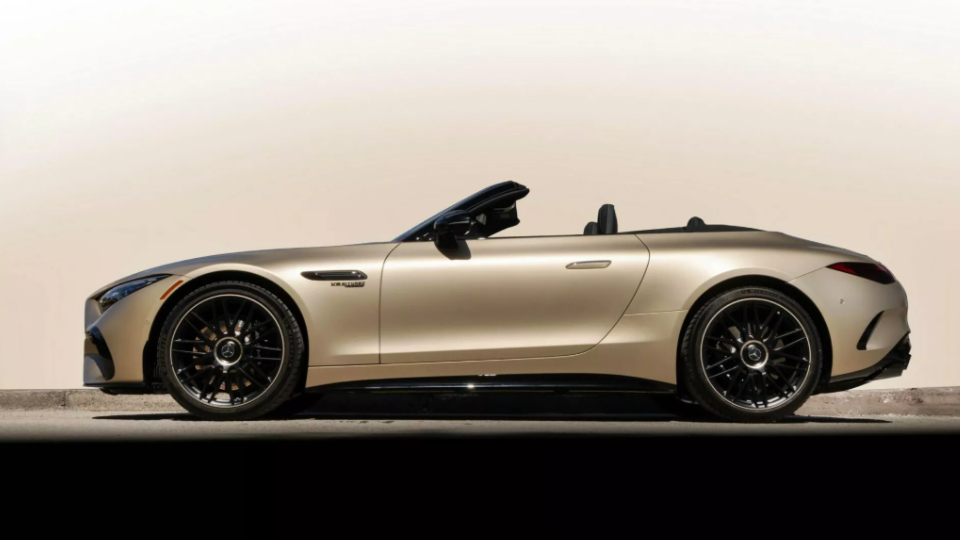 معرفی مرسدس AMG SL63 نسخه Golden Coast