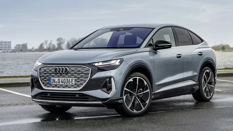 معرفی تیپ پایه آئودی Q4 e-tron