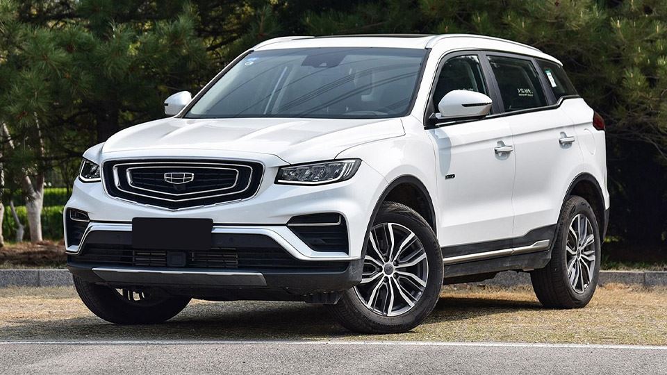 بررسی جیلی آزکارا هیبرید فردا موتور (Geely Azkarra)