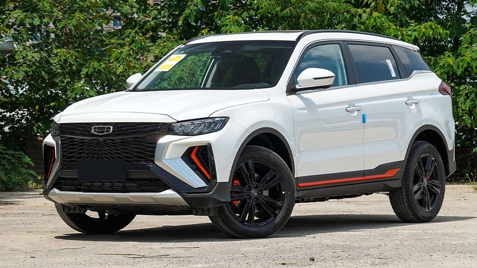 بررسی جیلی آزکارا هیبرید فردا موتور (Geely Azkarra)