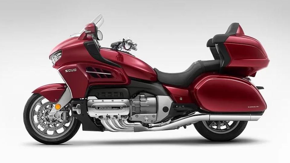 معرفی موتورسیکلت Souo S2000