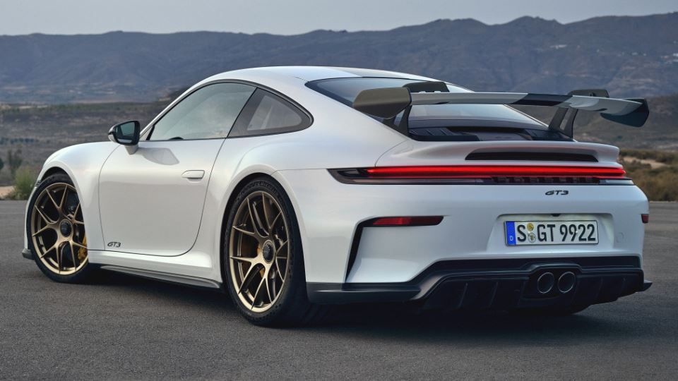 معرفی پورشه 911 GT3 مدل 2025