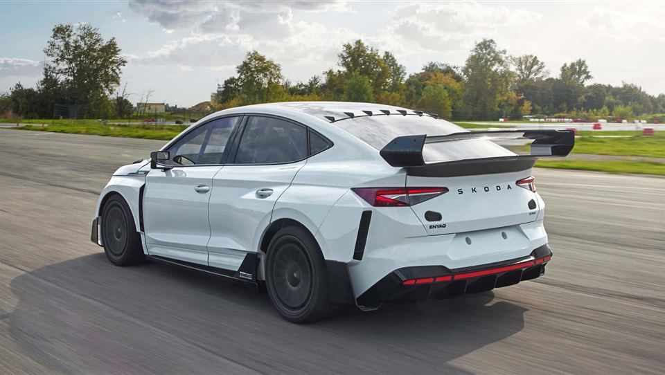 معرفی اشکودا انیاک RS Race