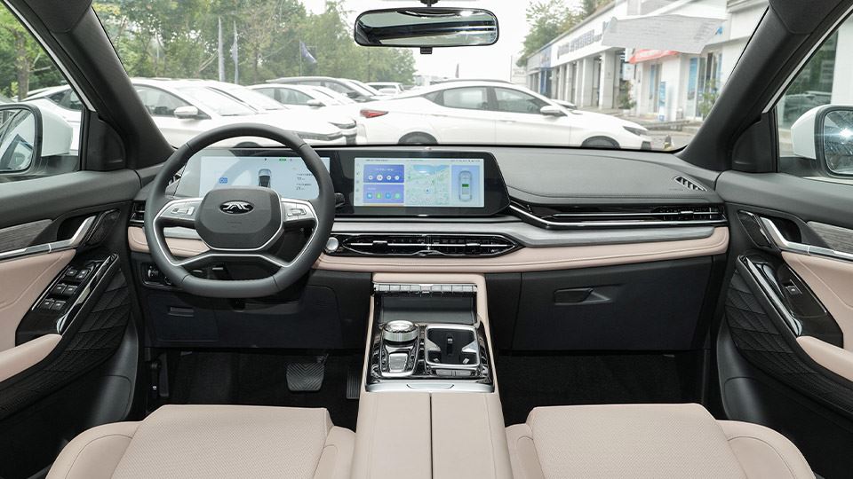 بررسی کی ام سی JS6 پلاگین هیبرید (JAC QX PHEV)