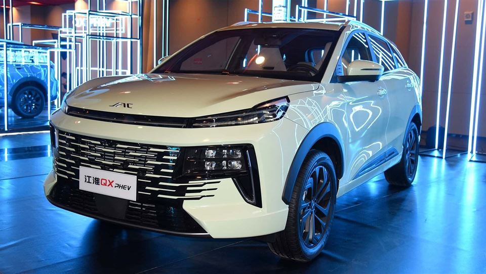 بررسی کی ام سی JS6 پلاگین هیبرید (JAC QX PHEV)