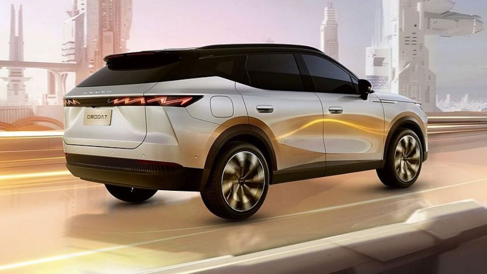 معرفی اومودا C7