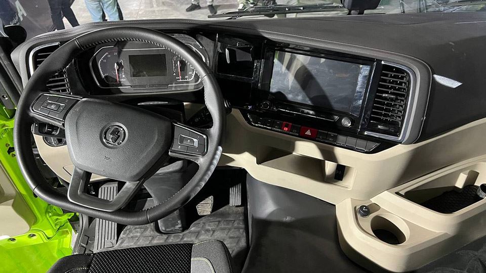 بررسی کامیون باری شکموتو X5000L آرین دیزل