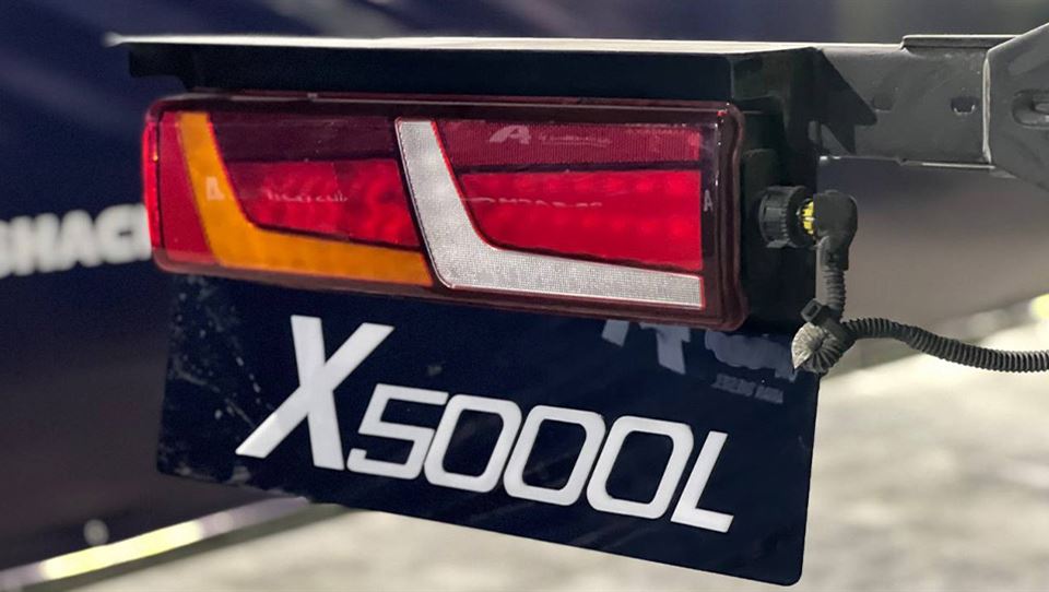 بررسی کامیون باری شکموتو X5000L آرین دیزل
