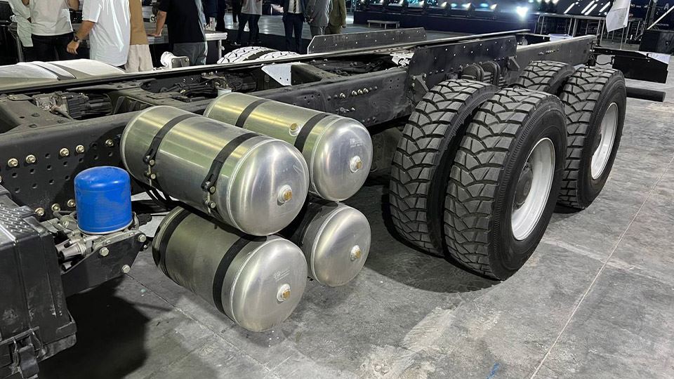 بررسی کامیون باری شکموتو X5000L آرین دیزل