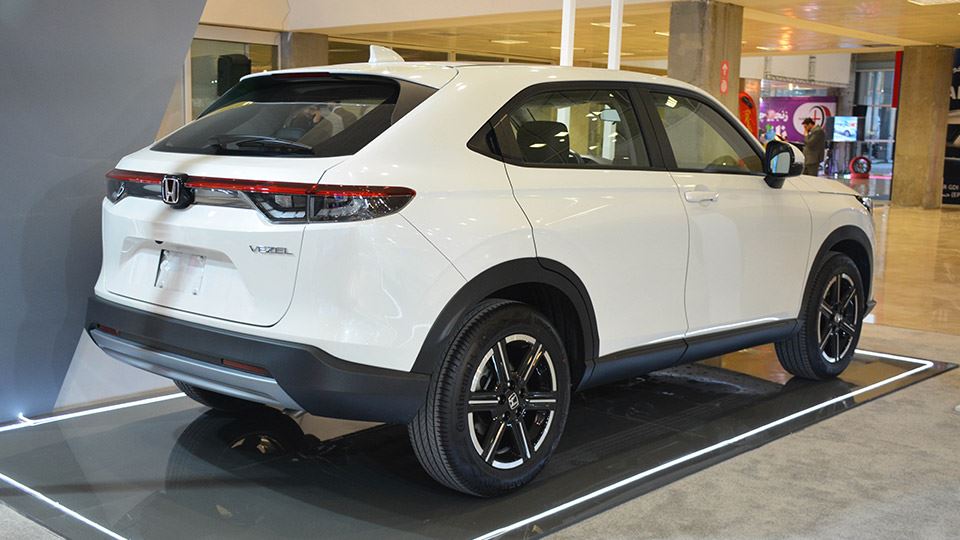 بررسی هوندا وزل بنزینی معین خودرو ایرانیان (Honda Vezel)