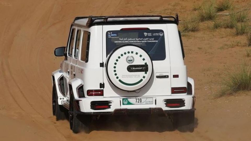 نگاهی به منصوری P720