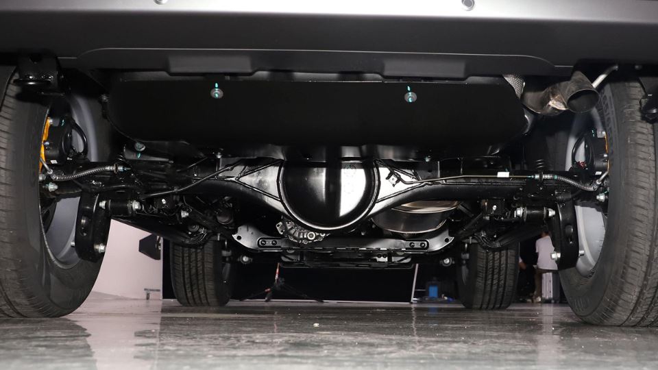 معرفی نسل دوم بایک BJ40