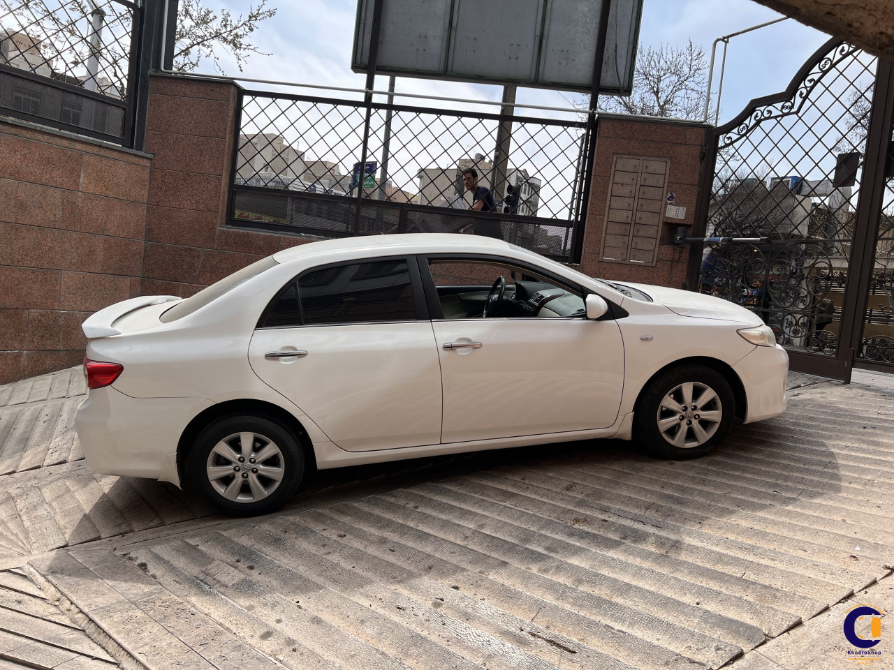 نمای 6 از خرید تویوتا کرولا 1800cc مدل 2013-1392 مدل 2013-1392 رنگ سفید نقدی و اقساطی در خودروشاپ